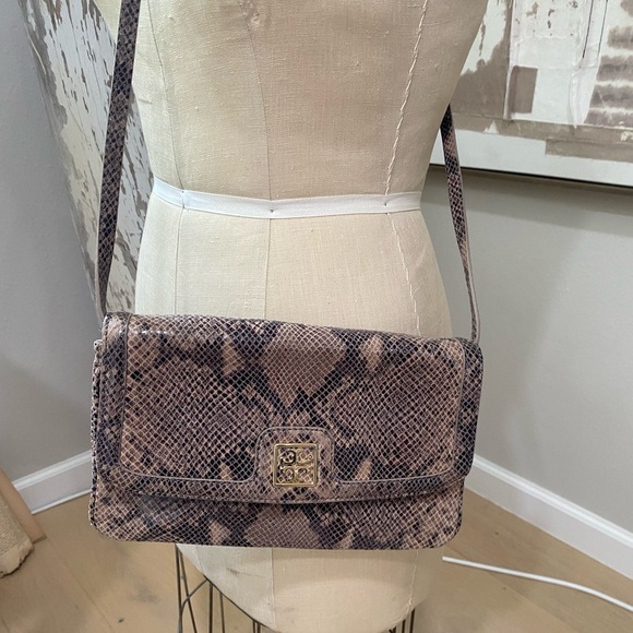 Authentic Tory Burch Python Print Leather Crossbody Handbag - Picture 2 of 16